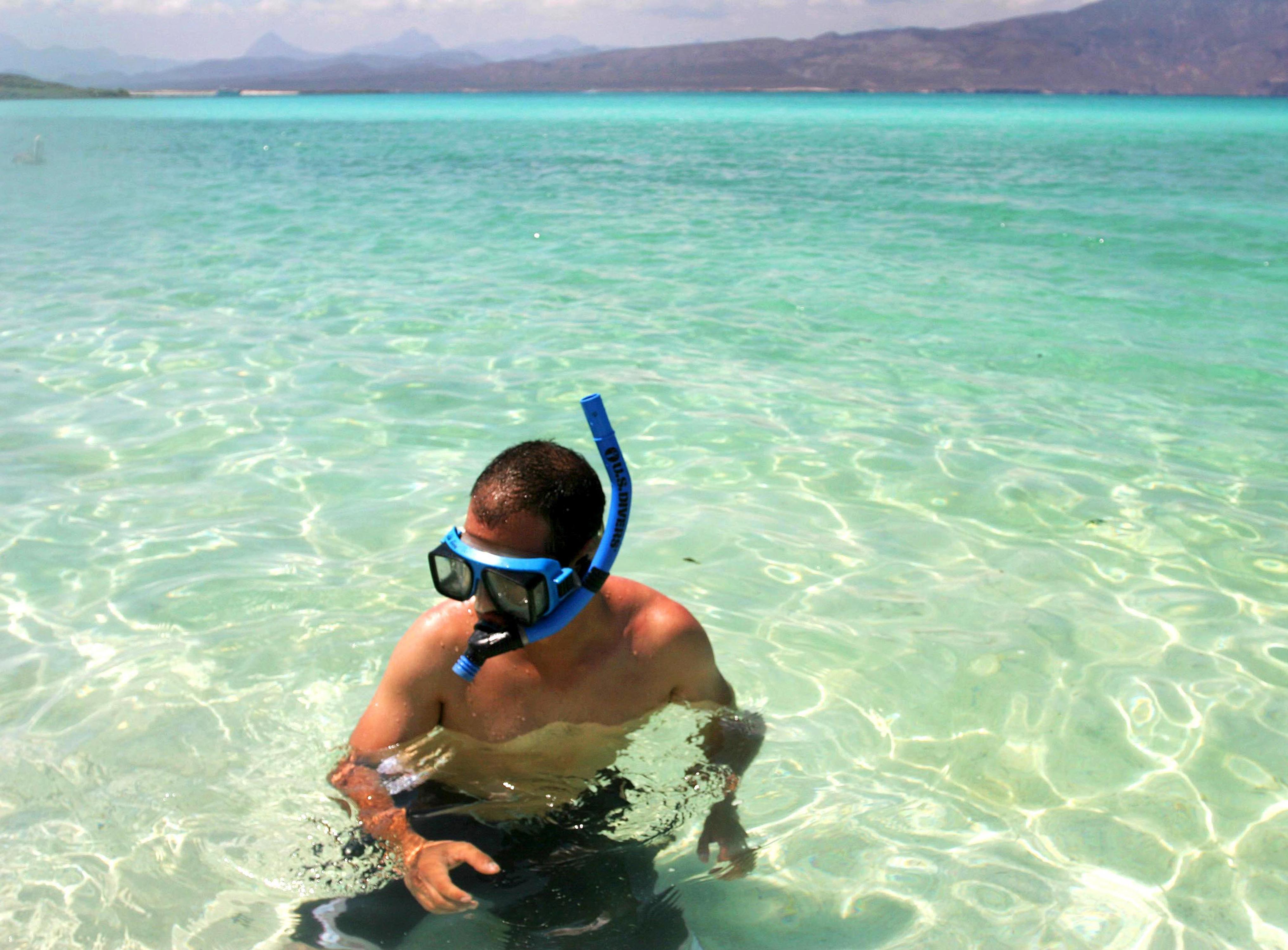 Loreto Bay Golf Resort & Spa At Baja Kültér fotó Snorkeling in the Red Sea