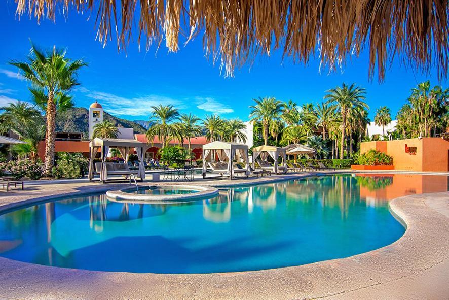 Loreto Bay Golf Resort & Spa At Baja Kültér fotó The pool at the Royal Palm Resort and Spa
